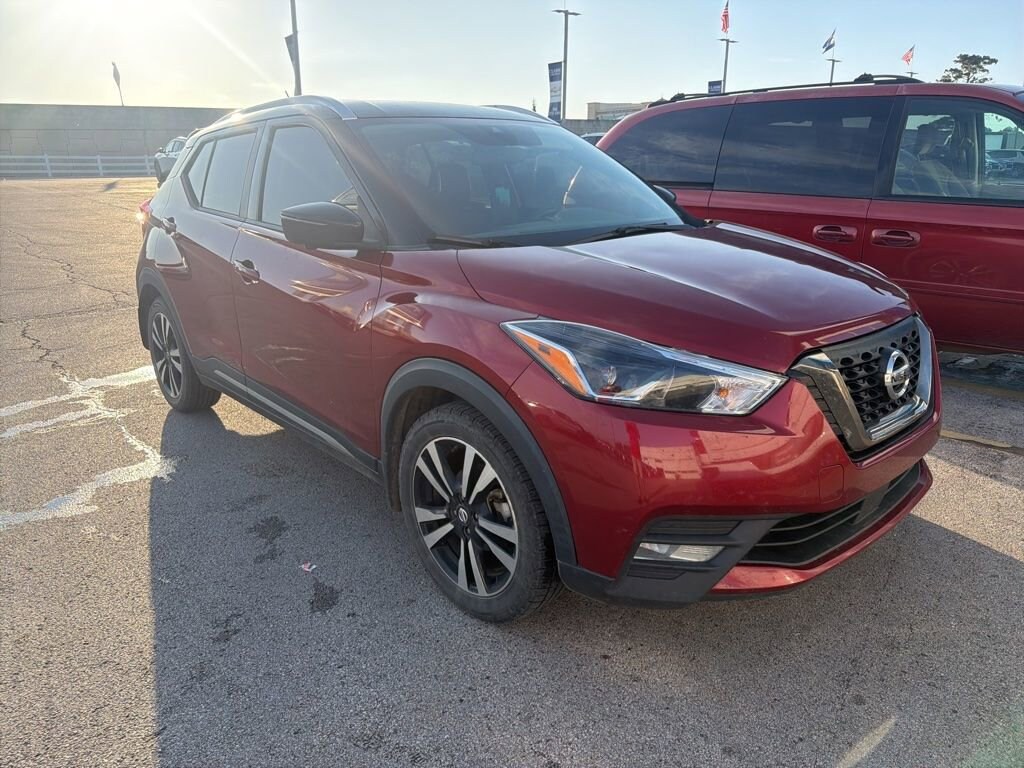 Used 2020 Nissan Kicks SR