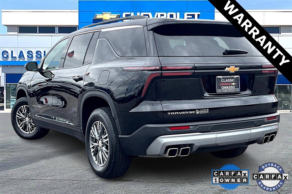 2025 Chevrolet Traverse photo 4