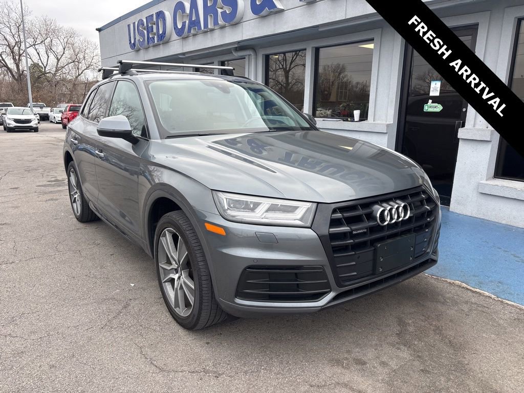 2020 Audi Q5 Premium Plus's photo