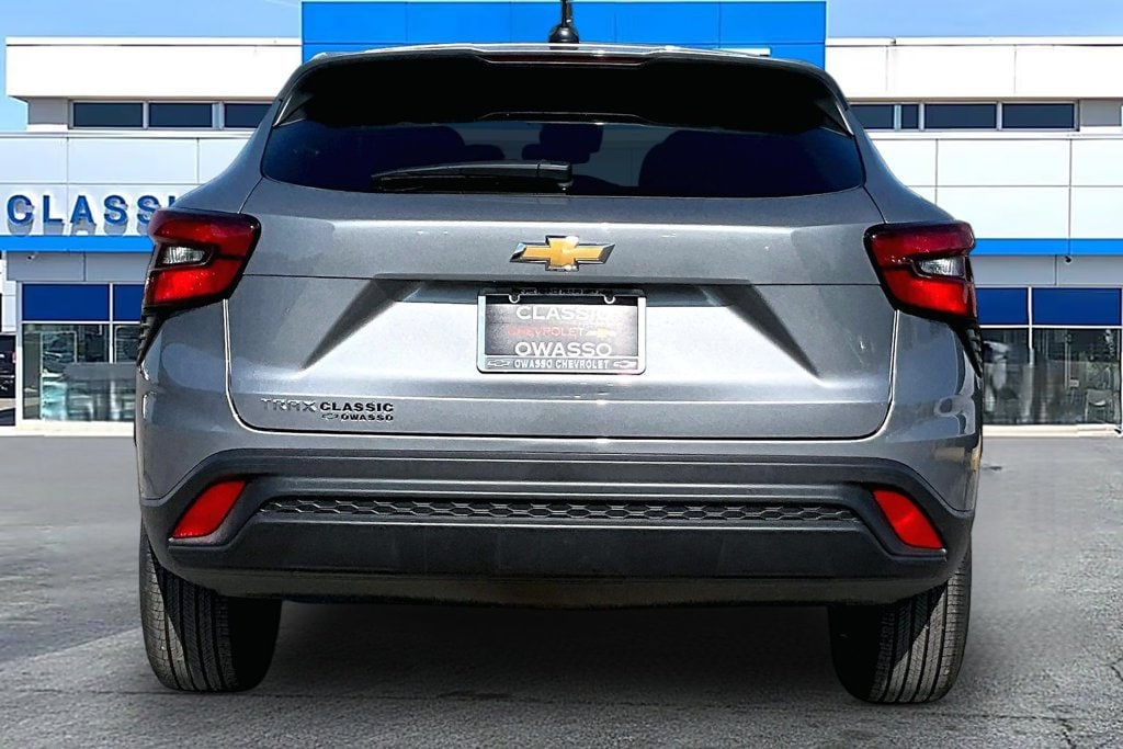 New 2026 Chevrolet Trax LS SUV