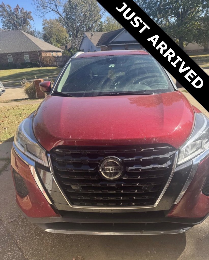 2021 Nissan Kicks SV photo 2