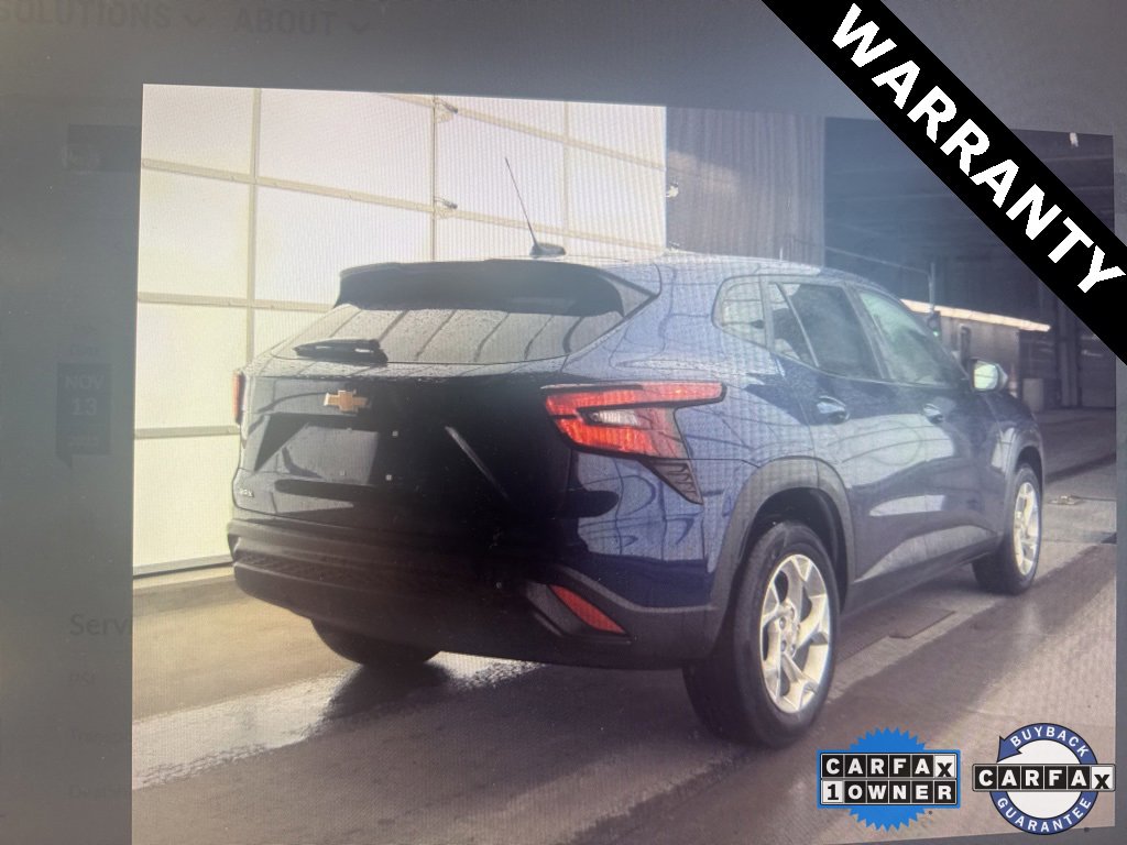 2024 Chevrolet Trax LS photo 2