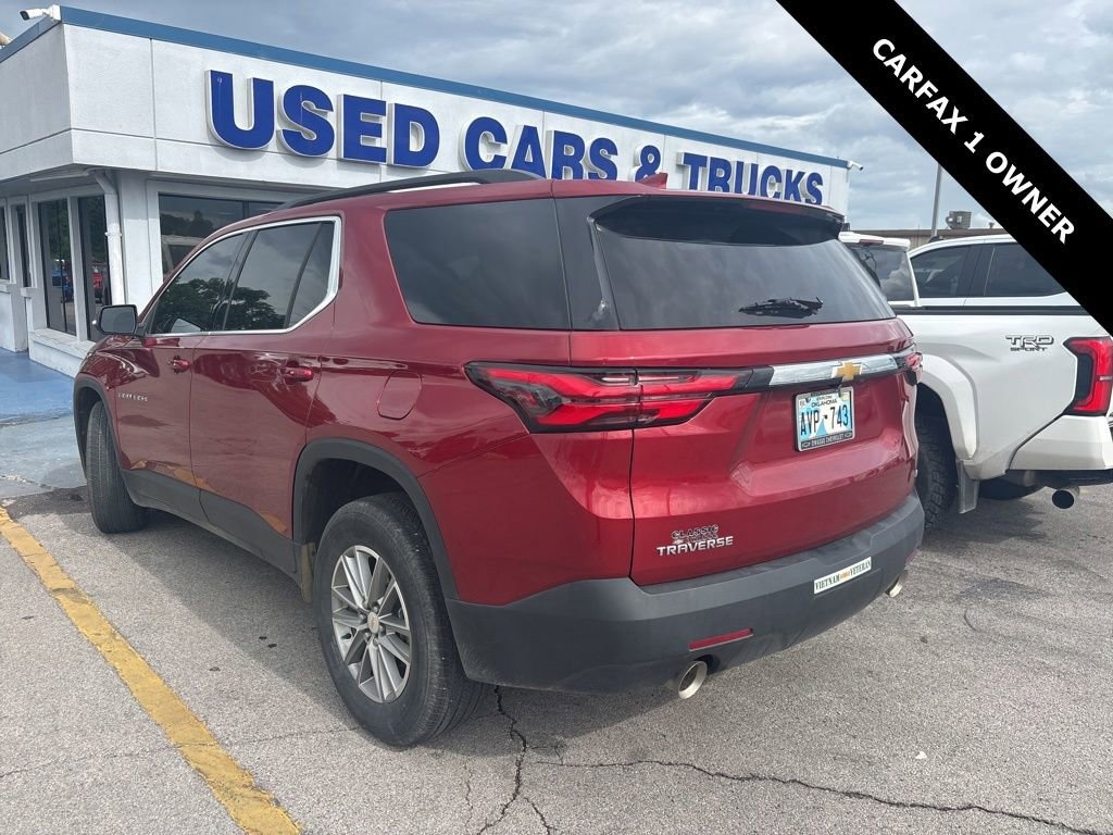 Used 2023 Chevrolet Traverse LT Cloth SUV