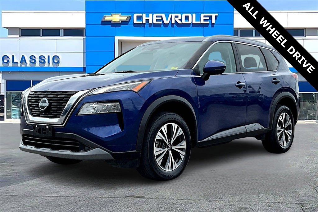2022 Nissan Rogue SV photo 2