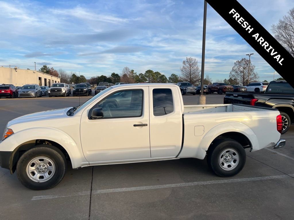 2013 Nissan Frontier S's photo