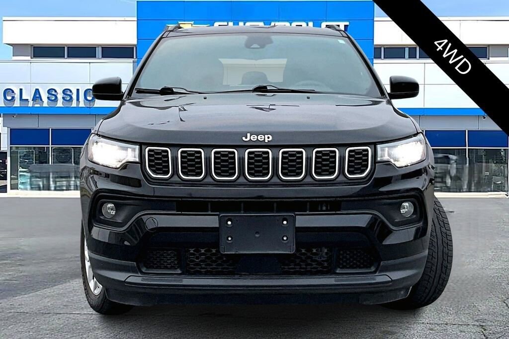 Used 2024 Jeep Compass Latitude