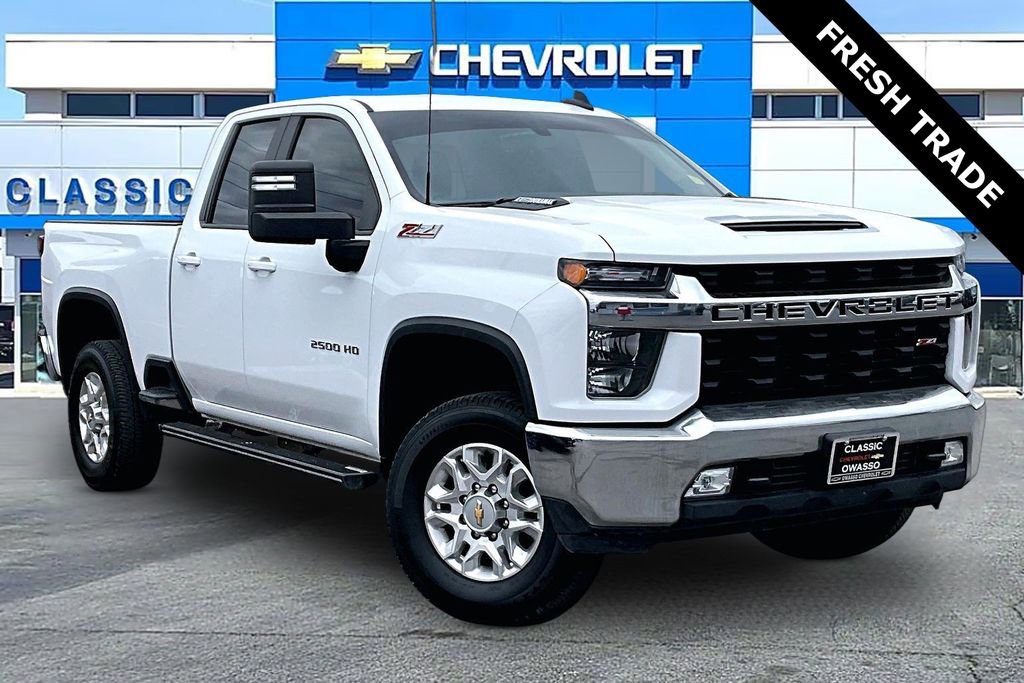 2023 Chevrolet Silverado HD LT 4WD Crew Cab Standard Box's photo