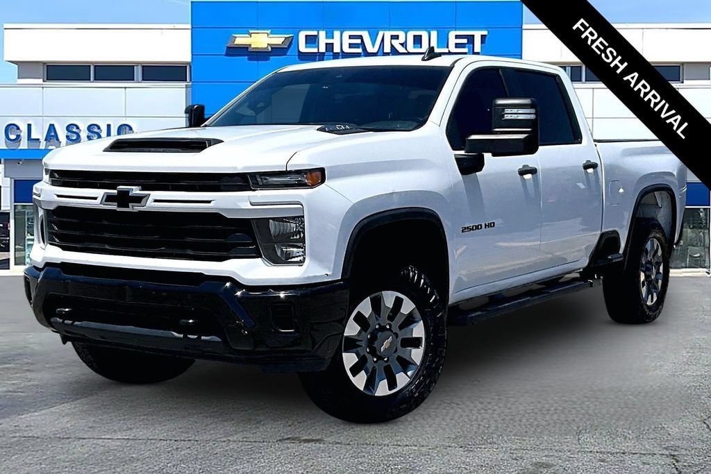 Used 2024 Chevrolet Silverado 2500 HD Custom Truck