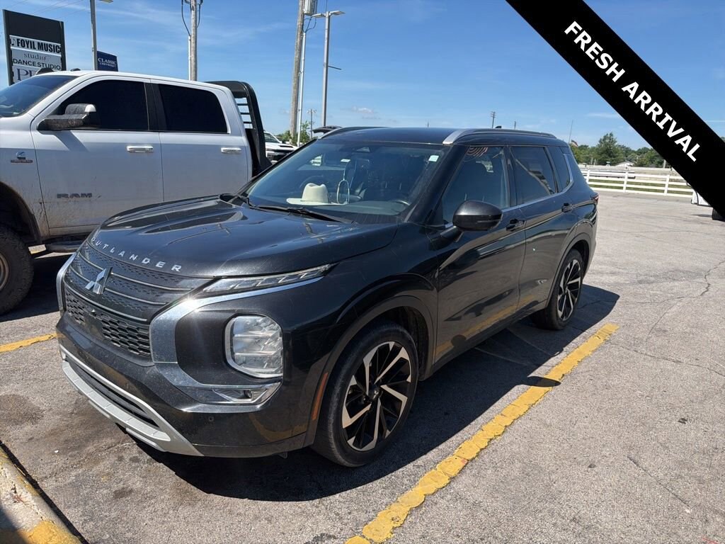 Used 2024 Mitsubishi Outlander SEL