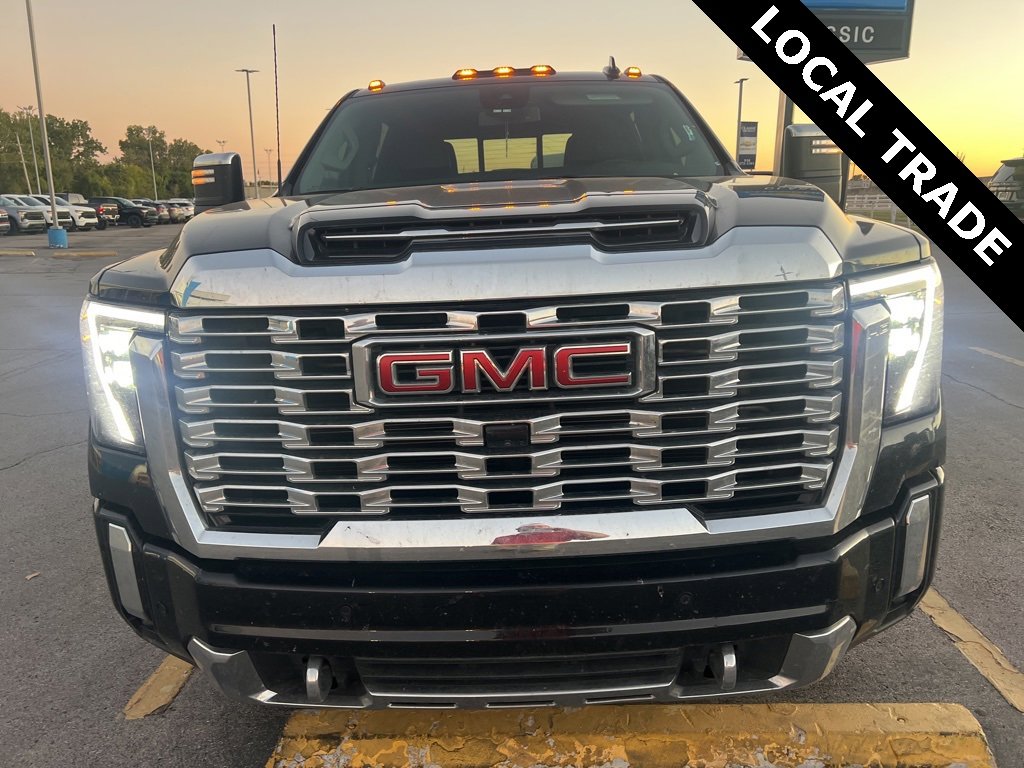 2024 Gmc Sierra 2500 HD Denali photo 3