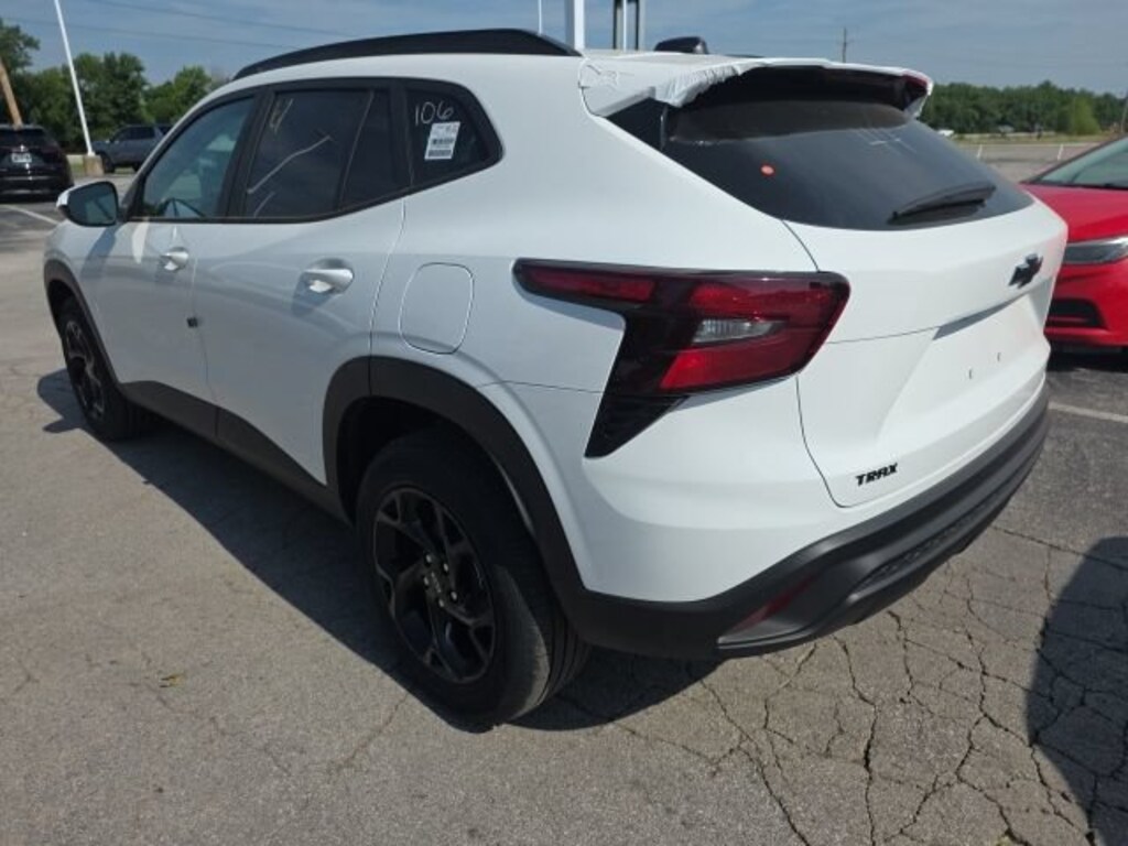 New 2026 Chevrolet Trax LT SUV