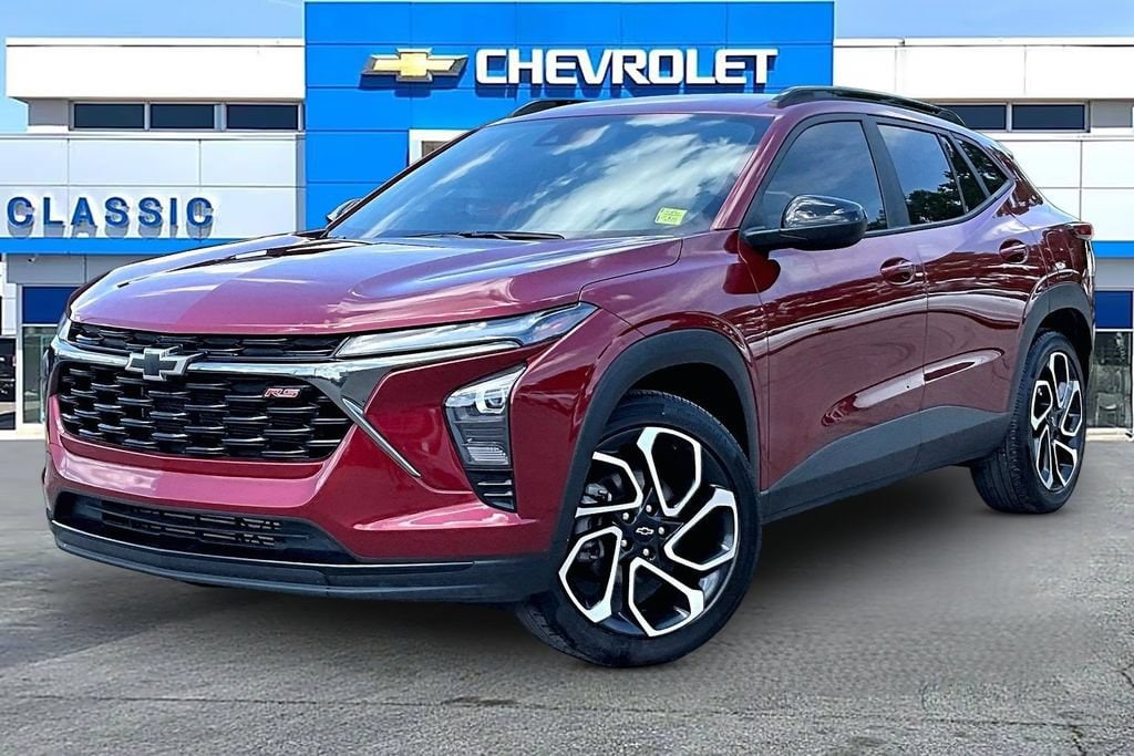 Used 2025 Chevrolet Trax 2RS SUV