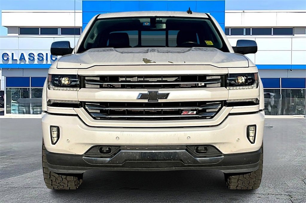 2016 Chevrolet Silverado 1500 LTZ photo 2