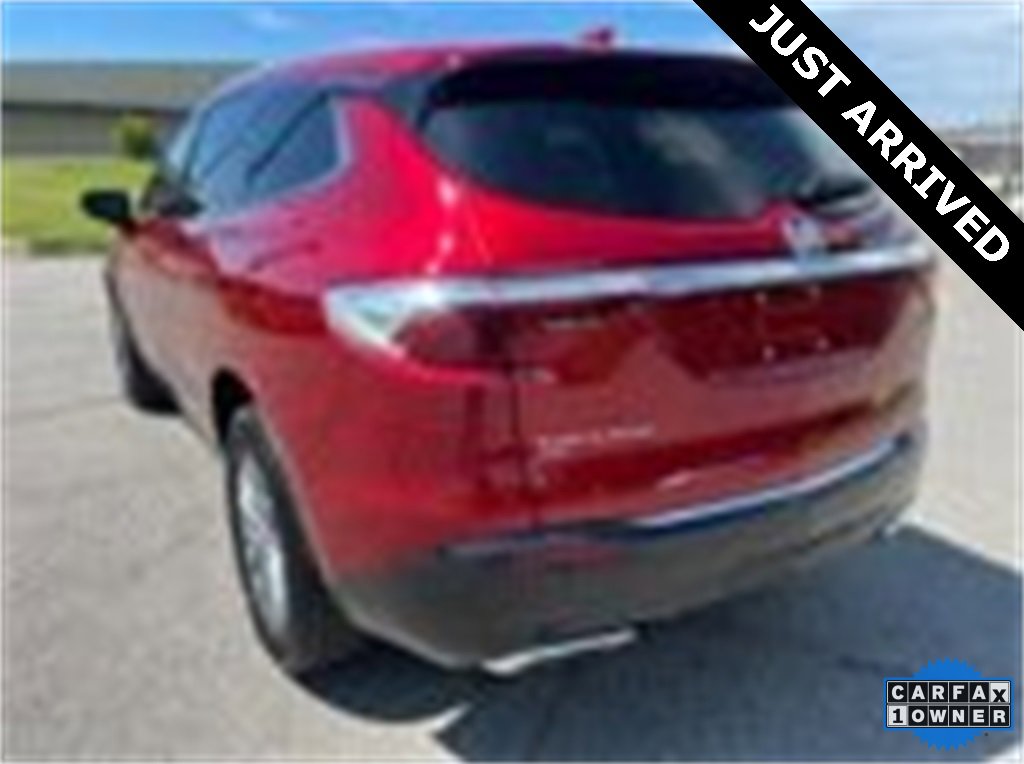2024 Buick Enclave Premium photo 2