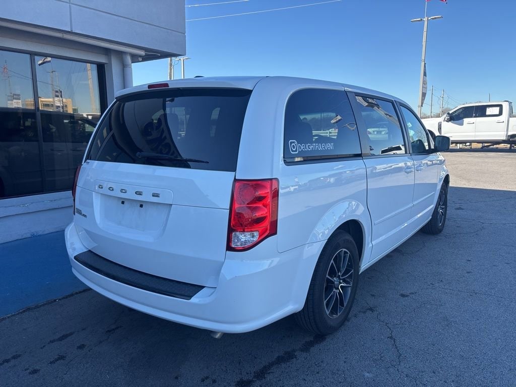 Used 2016 Dodge Grand Caravan SE Plus
