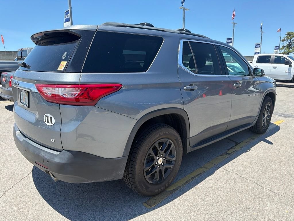 Used 2021 Chevrolet Traverse LT Cloth SUV