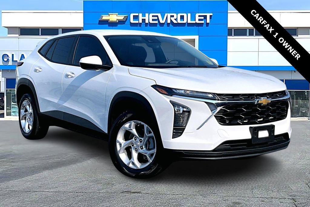 2025 Chevrolet Trax LS