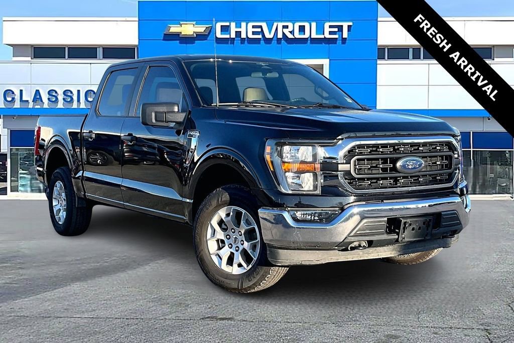 2023 Ford F-150 XL's photo