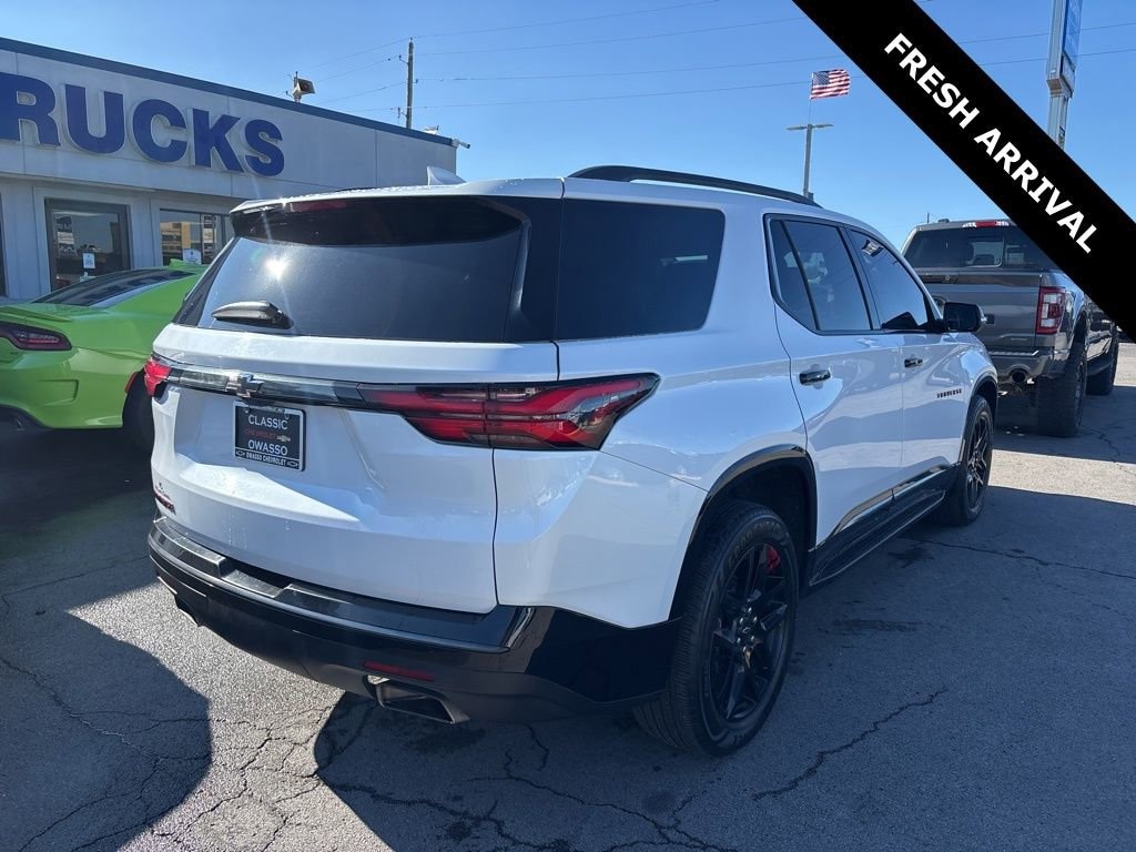 Used 2023 Chevrolet Traverse Premier SUV