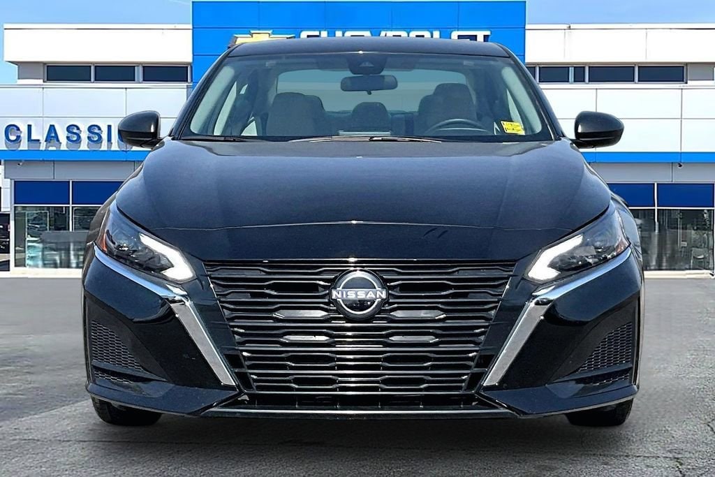 Used 2025 Nissan Altima SV