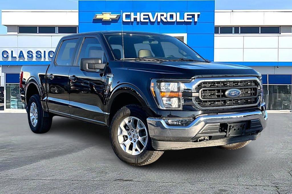 2023 Ford F-150 XL's photo