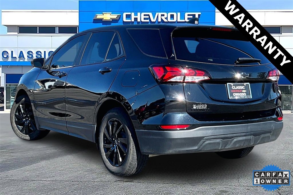 2024 Chevrolet Equinox LS photo 3