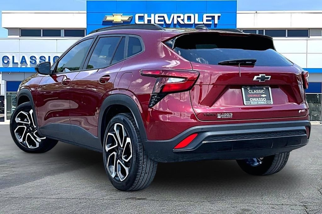 Used 2025 Chevrolet Trax 2RS SUV