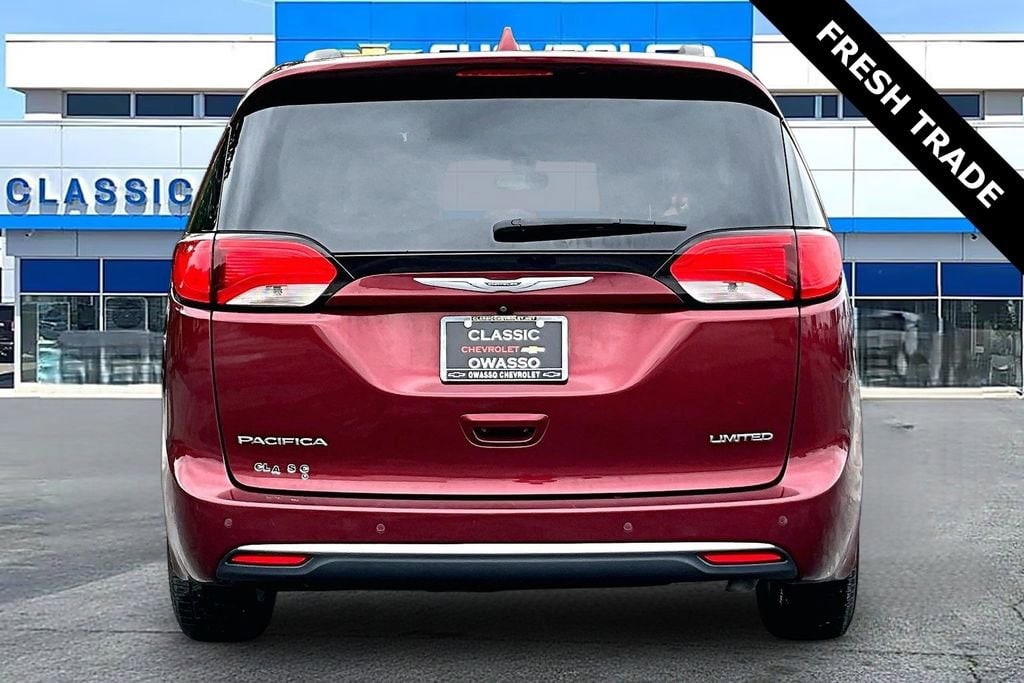 Used 2020 Chrysler Pacifica Limited