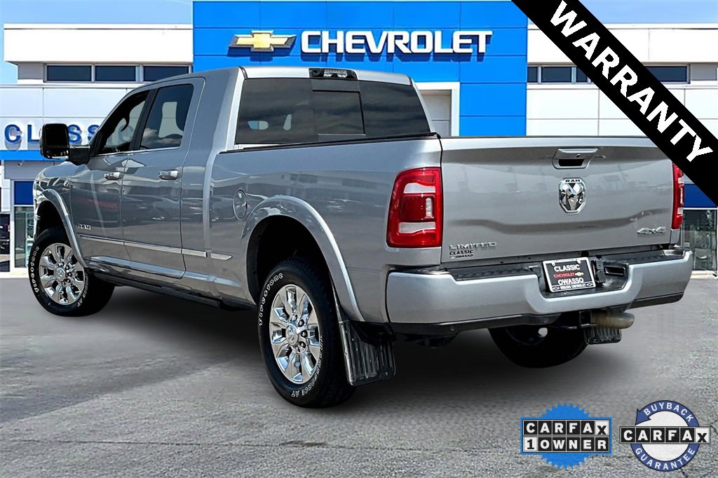 2023 Ram 3500 Limited photo 4