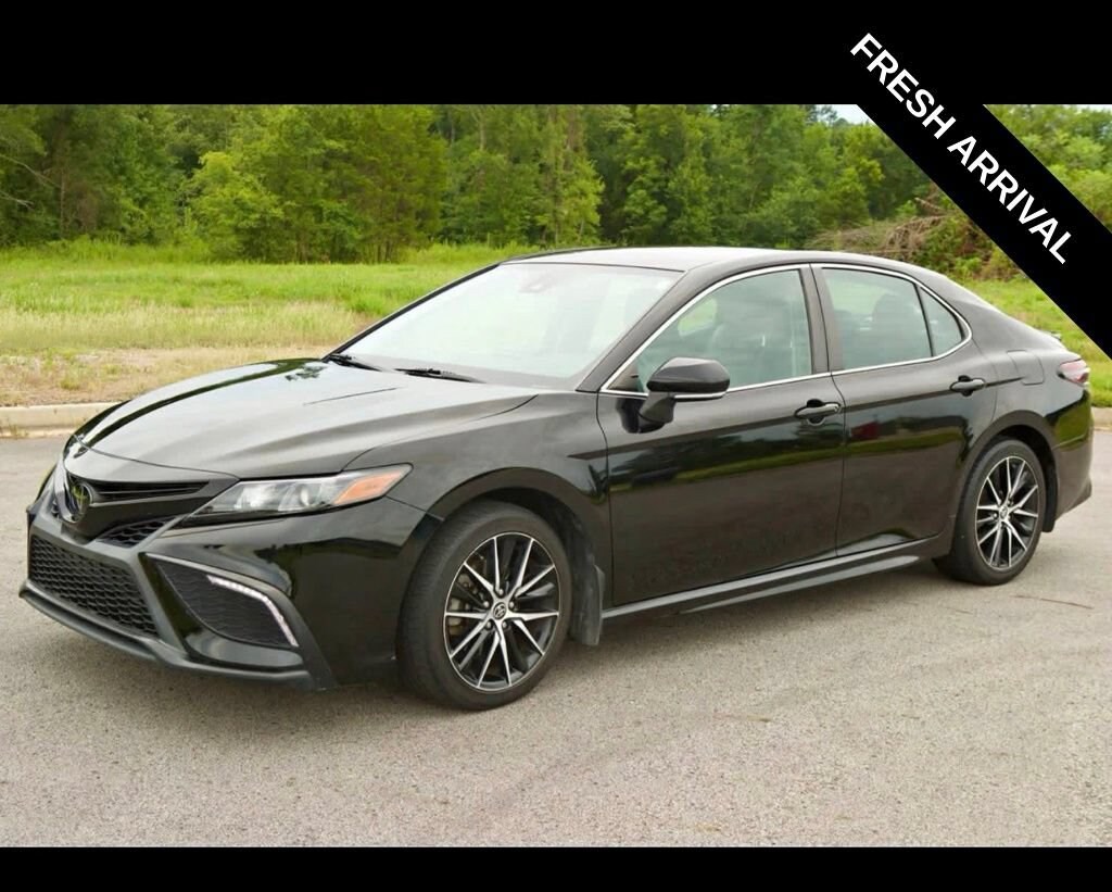 Used 2022 Toyota Camry SE