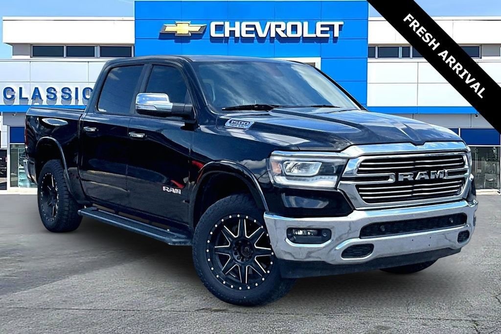 2019 RAM 1500 Laramie 4x4 Crew Cab 5'7's photo