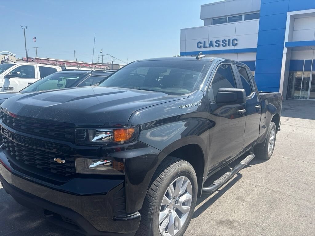 Used 2022 Chevrolet Silverado 1500 LTD Custom Truck
