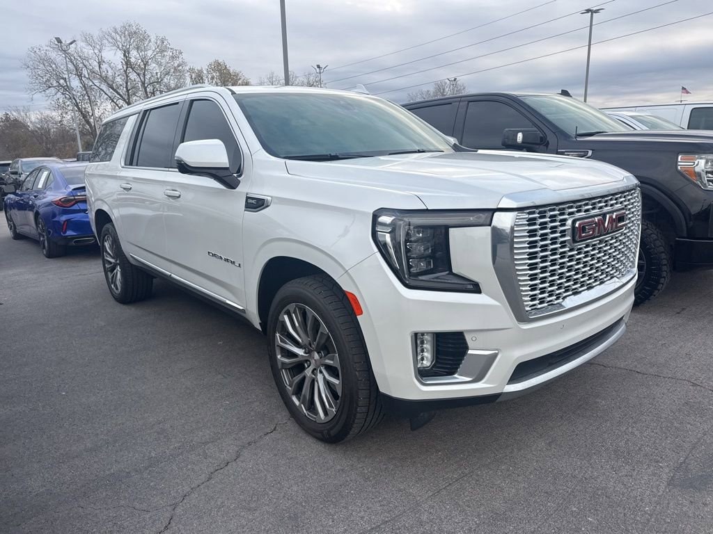 2021 GMC Yukon XL Denali's photo