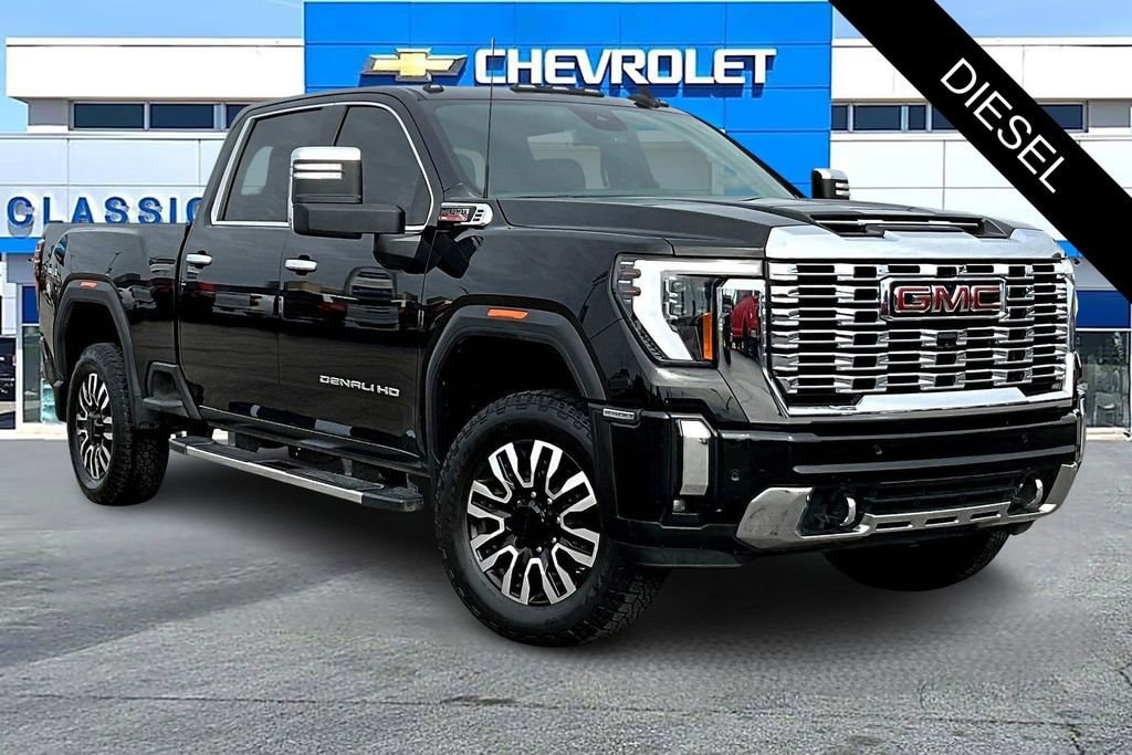2024 GMC Sierra 2500HD Denali's photo