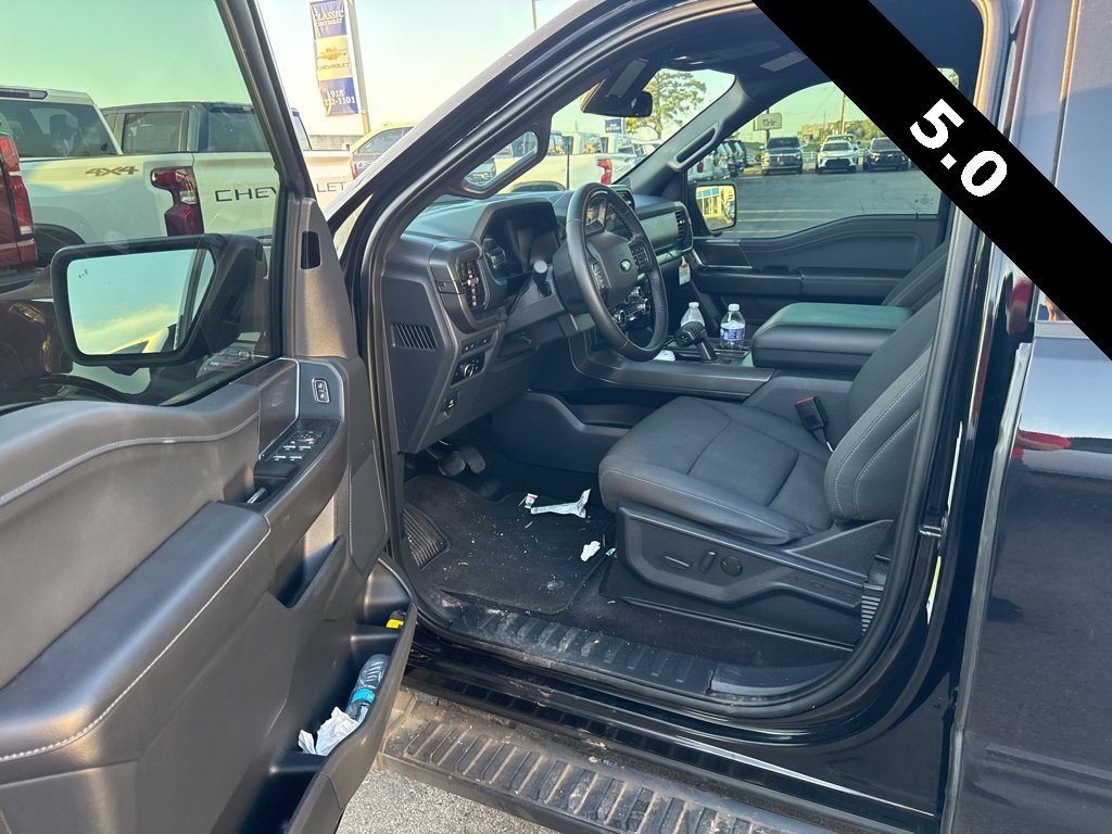 2024 Ford F-150 XLT photo 2