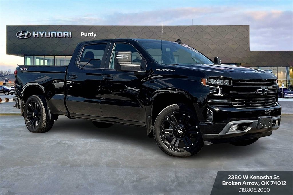 2021 Chevrolet Silverado 1500 RST photo 2
