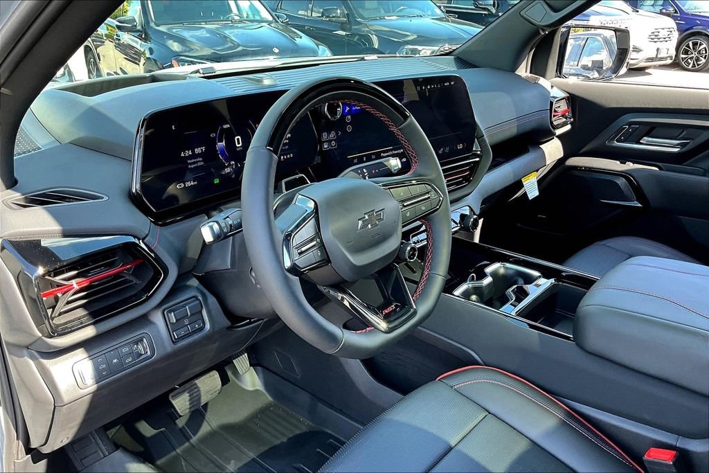 2025 Chevrolet Silverado EV RST - Photo 6