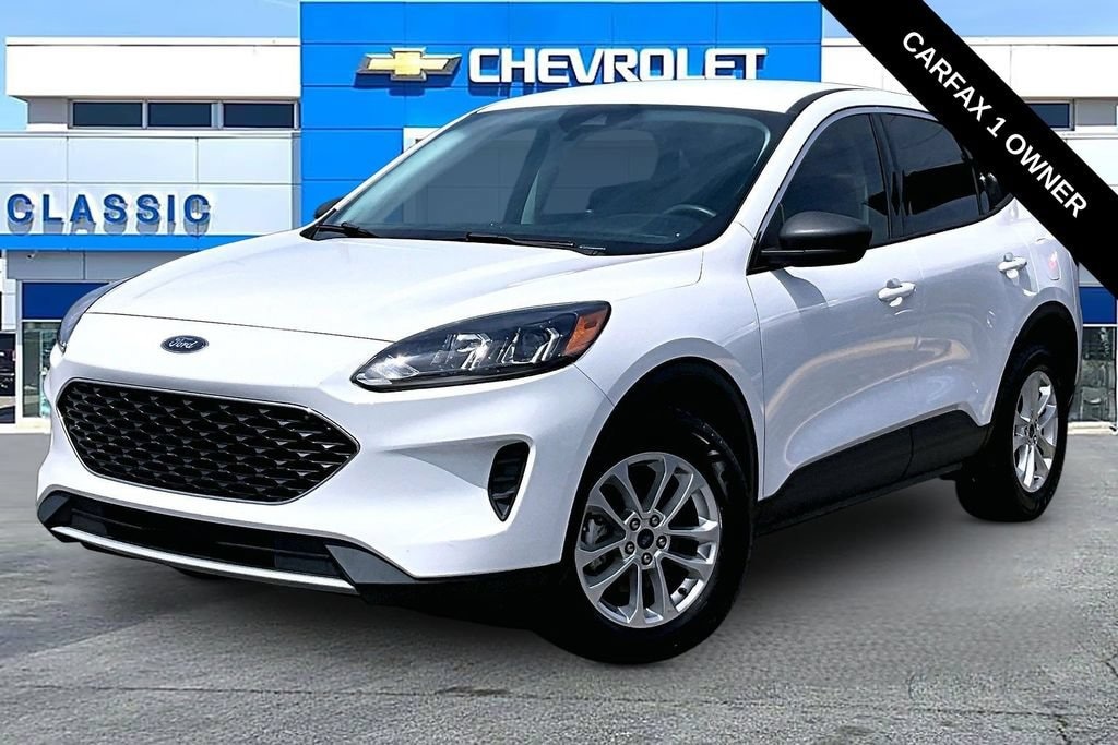 Used 2022 Ford Escape SE Hybrid