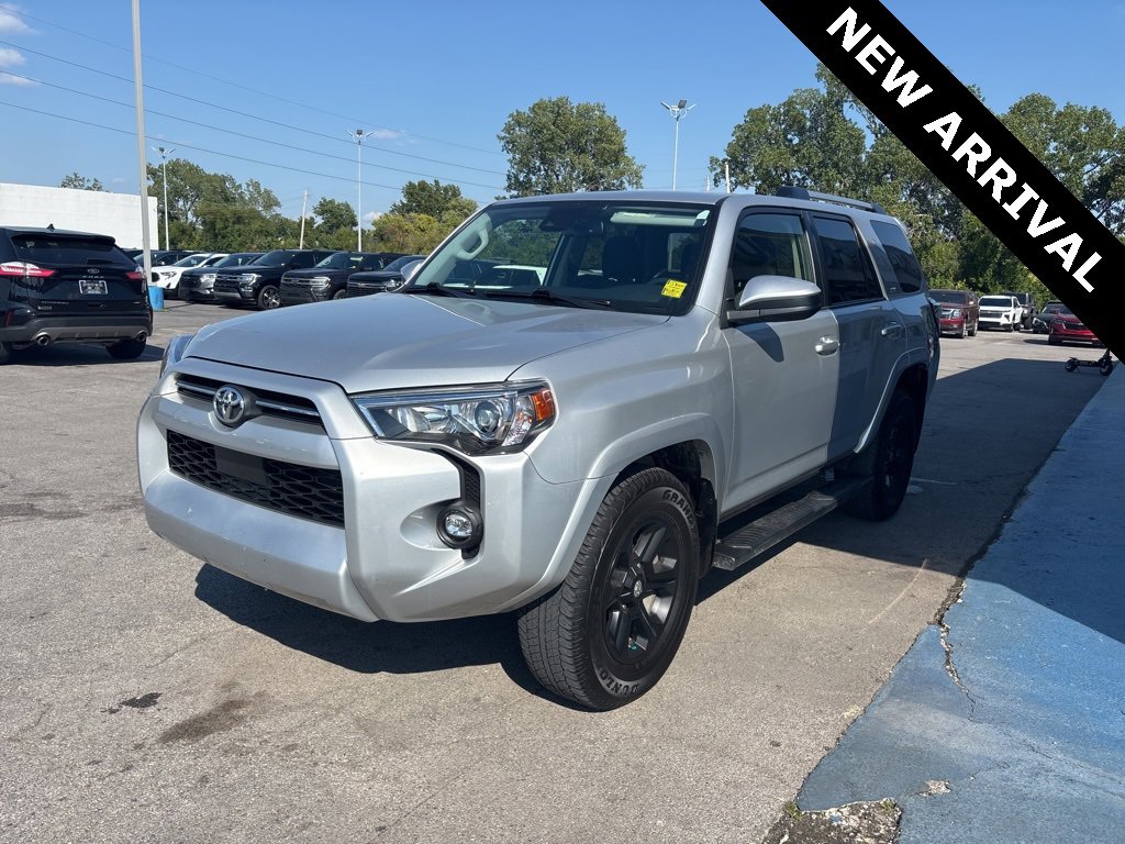 2023 Toyota 4Runner SR5 photo 4
