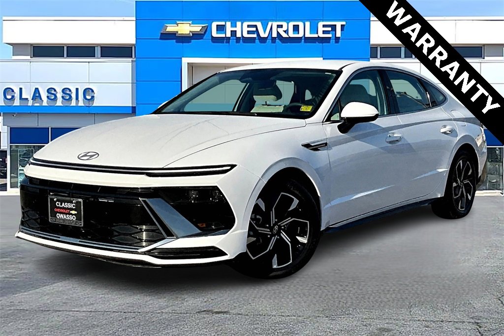 2024 Hyundai Sonata SEL photo 3