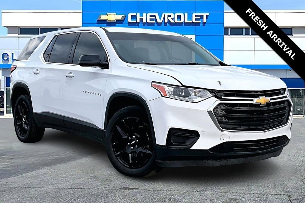 2018 Chevrolet Traverse LS's photo