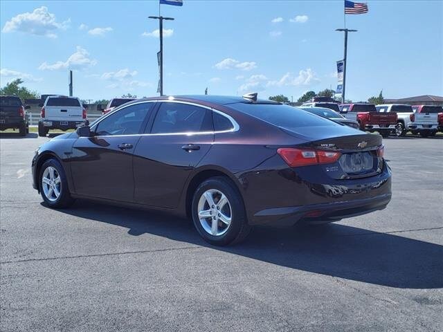 Used 2021 Chevrolet Malibu 1LS with VIN 1G1ZB5ST4MF050627 for sale in Owasso, OK