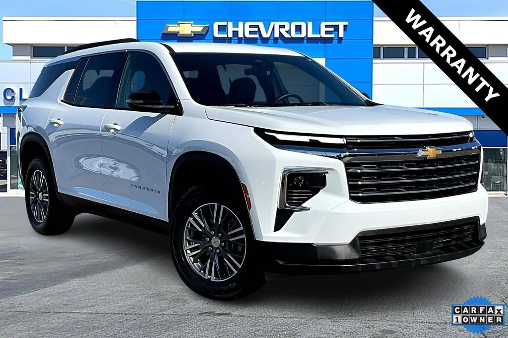 2025 Chevrolet Traverse LT's photo