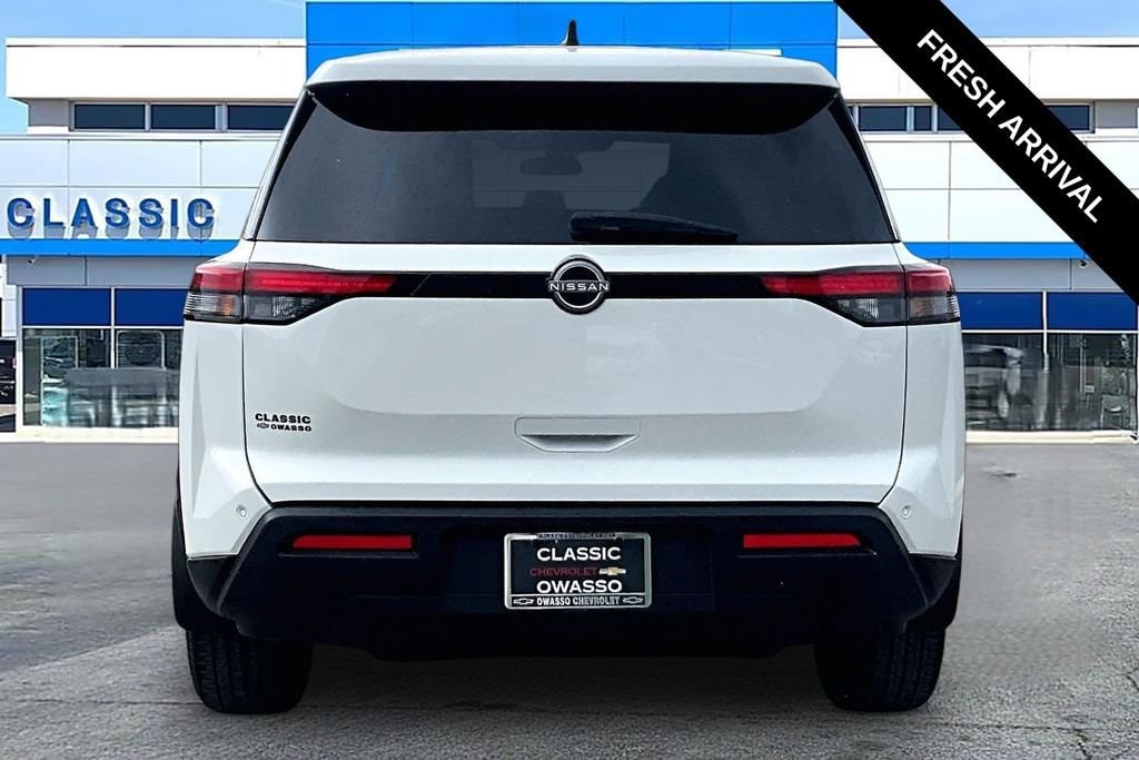 Used 2024 Nissan Pathfinder S