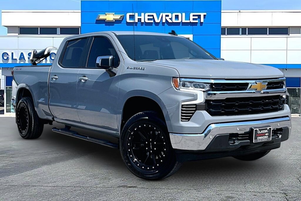 Used 2024 Chevrolet Silverado 1500 LT Truck