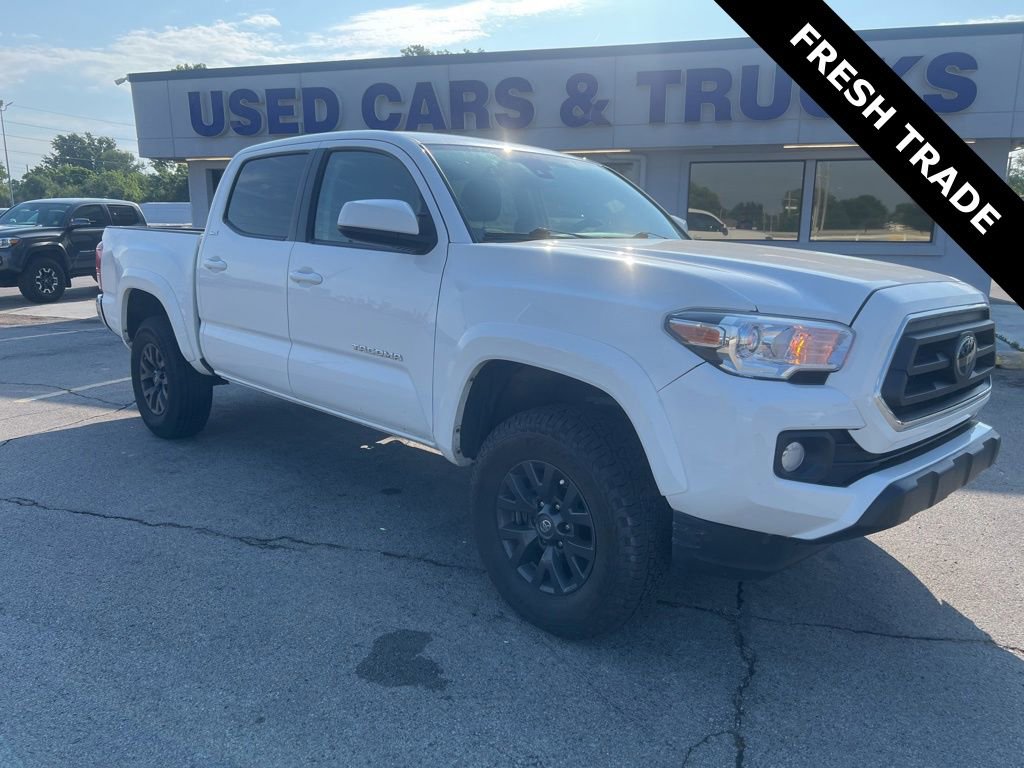 2022 Toyota Tacoma SR5 Double Cab 4WD V6 Auto Short Bed's photo