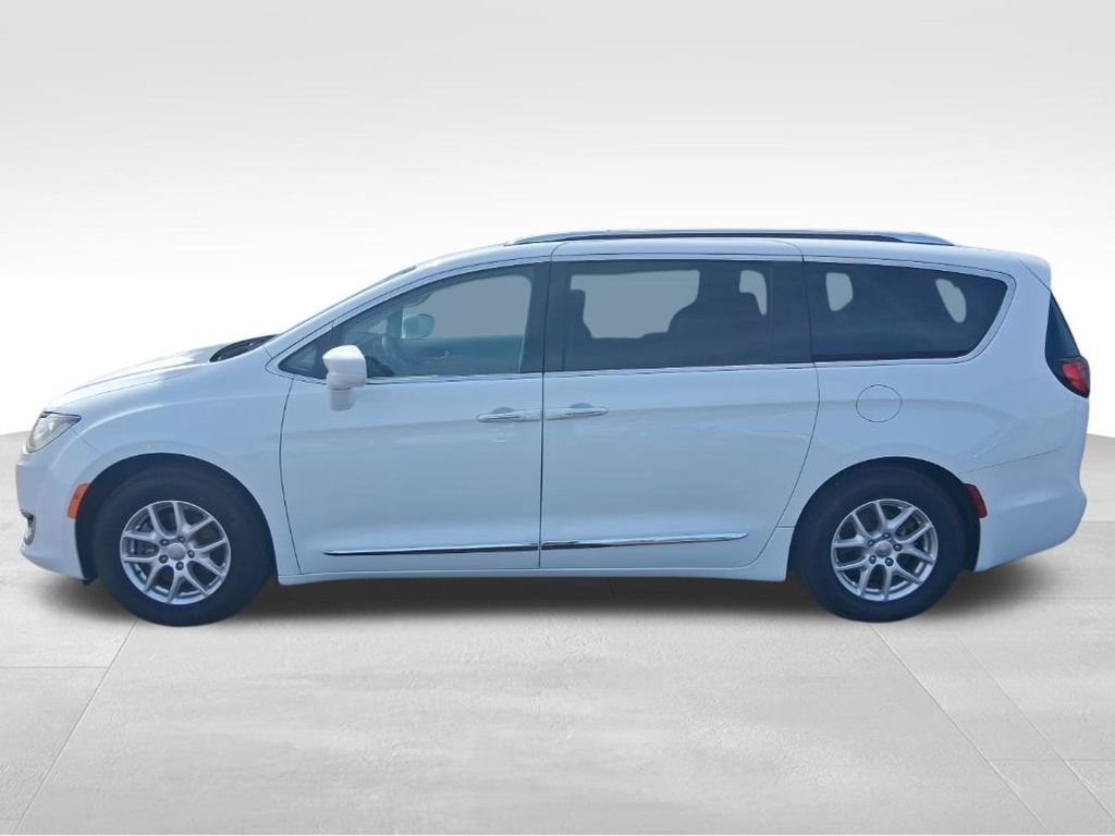 Used 2020 Chrysler Pacifica Touring L with VIN 2C4RC1BG5LR205046 for sale in Lake City, MI