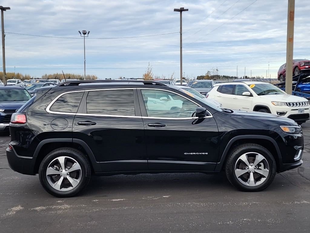 Used 2022 Jeep Cherokee Limited 4x4 SUV