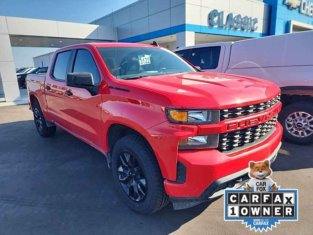2020 Chevrolet Silverado 1500 Custom photo 2