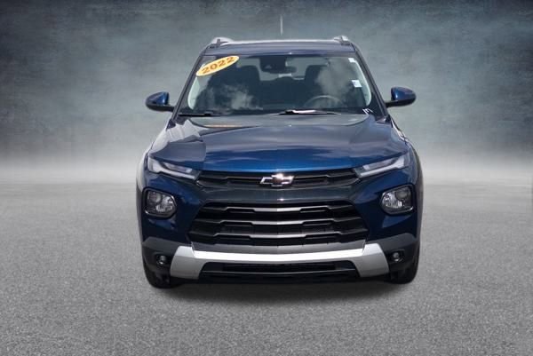 2022 Chevrolet Trailblazer LT photo 2